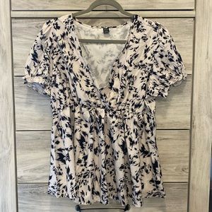 SHEIN black and white top